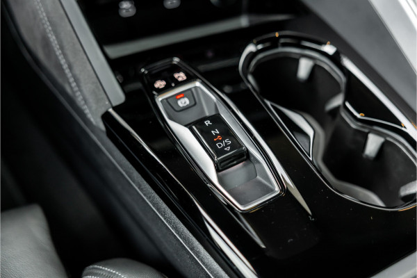 Audi Q5 2.0 TFSI e-hybrid quattro S edition - S Line | Panorama | Tech Plus | Passenger Display | 360 Camera