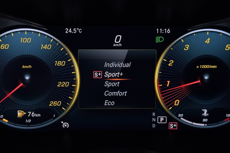 Mercedes-Benz C-Klasse Estate 180 Solution AMG (PANORAMADAK, SFEERVERLICHTING, ELEKT. STOELEN, MULTIBEAM KOPLAMPEN, CAMERA)