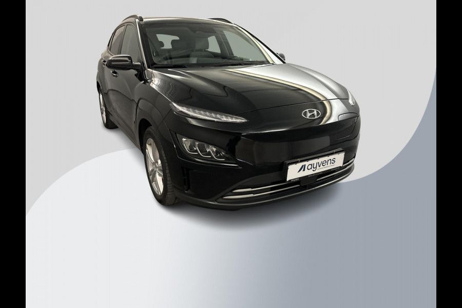 Hyundai Kona EV Limited 64 kWh | 49350 KM | Virtual Cockpit | Navigatiesysteem | Stoelverwarming | WORDT VERWACHT!