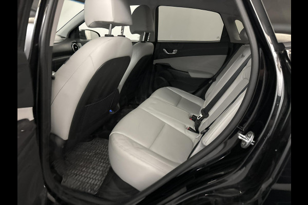 Hyundai Kona EV Limited 64 kWh | 49350 KM | Virtual Cockpit | Navigatiesysteem | Stoelverwarming | WORDT VERWACHT!