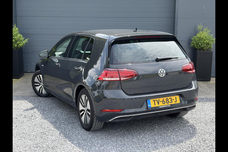 Volkswagen e-Golf e-Golf SOH 91.07%,Navi,Carplay,Camera,Stoelverwarming,Clima,Cruise,Pdc,Lm velgen,Dealer Onderhouden,N.A.P,Apk tot 11-2026