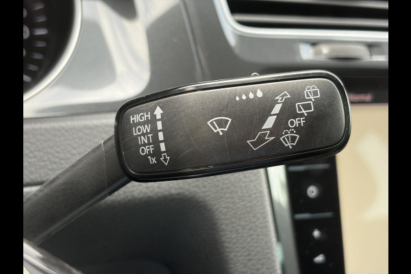 Volkswagen e-Golf e-Golf SOH 91.07%,Navi,Carplay,Camera,Stoelverwarming,Clima,Cruise,Pdc,Lm velgen,Dealer Onderhouden,N.A.P,Apk tot 11-2026