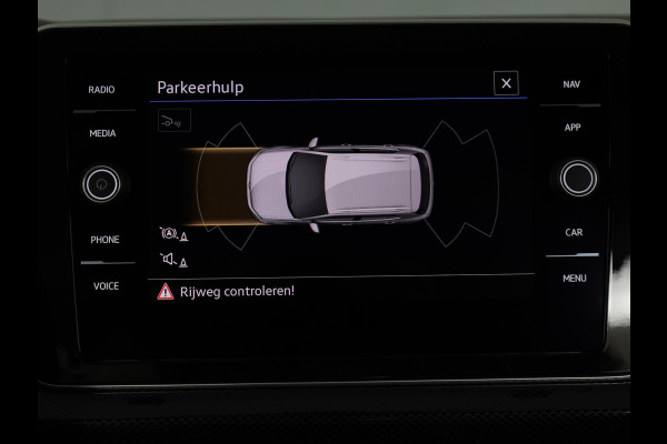 Volkswagen T-Cross 1.0 TSI Style 115PK DSG | Navigatie | Parkeercamera | 18"LM velgen | Matrix koplampen |