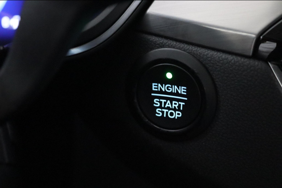 Ford Kuga 1.5 EcoBoost Titanium*LED*CAM*NAVI*ECC*LANE ASSIST