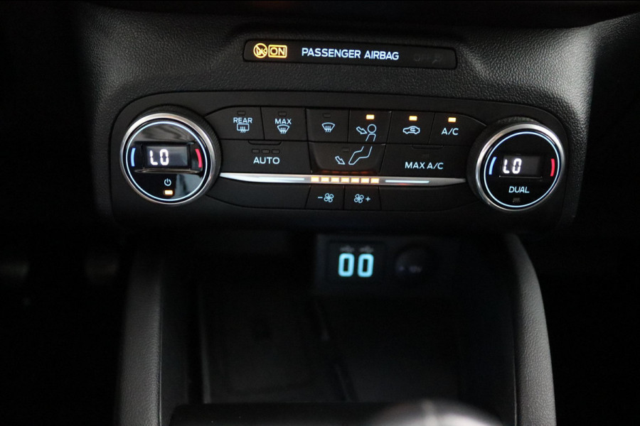 Ford Kuga 1.5 EcoBoost Titanium*LED*CAM*NAVI*ECC*LANE ASSIST