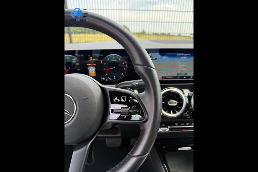 Mercedes-Benz B-Klasse 180 Business Solution Plus CarPlay | Camera | groot NAVI