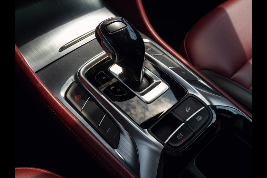 MG EHS 1.5 TGDI Luxury |Pano|Zwarte Hemel|360Cam|Carplay