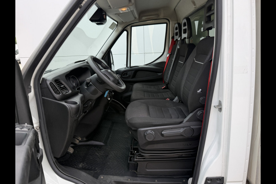 Iveco Daily 35C16 3.0 160pk Laadklep Bakwagen Dubbellucht Climate Control Cruise Control Camera Meubelbak Koffer
