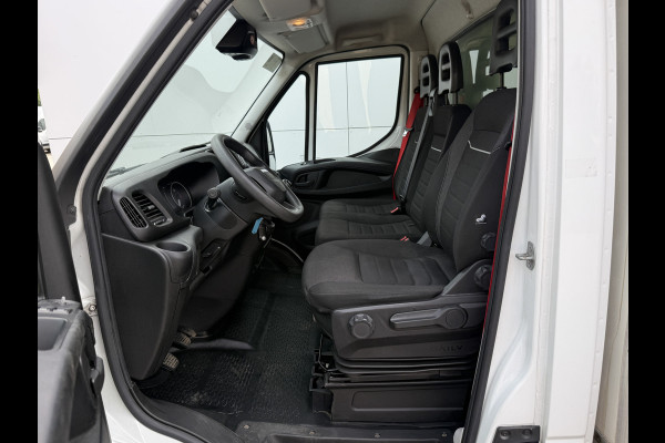 Iveco Daily 35C16 3.0 160pk Laadklep Bakwagen Dubbellucht Climate Control Cruise Control Camera Meubelbak Koffer