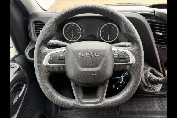 Iveco Daily 35C16 3.0 160pk Laadklep Bakwagen Dubbellucht Climate Control Cruise Control Camera Meubelbak Koffer