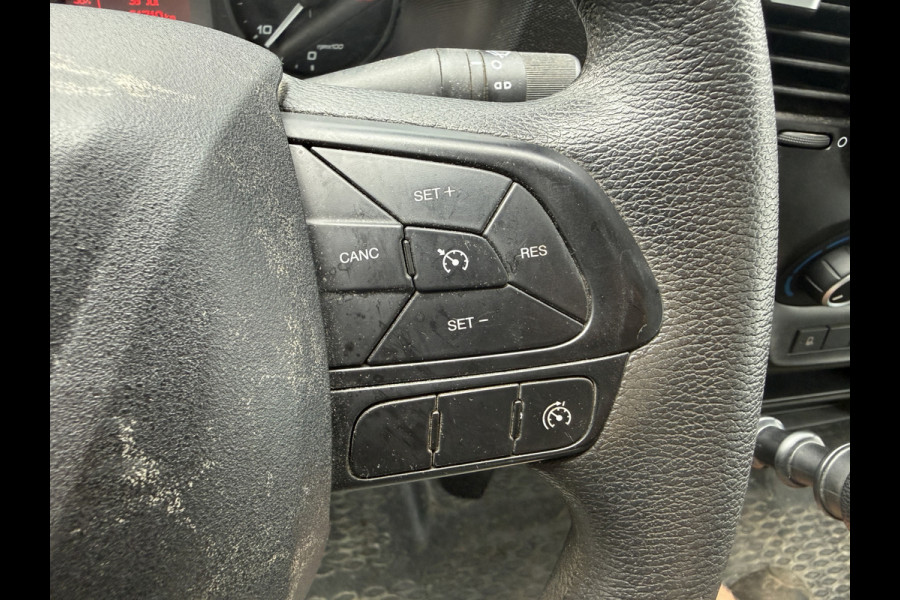 Iveco Daily 35C16 3.0 Dubbele Cabine Kipper Dubbellucht 3,5t Trekhaak 6 Stoelen Airco Cruise Control Benne Tipper