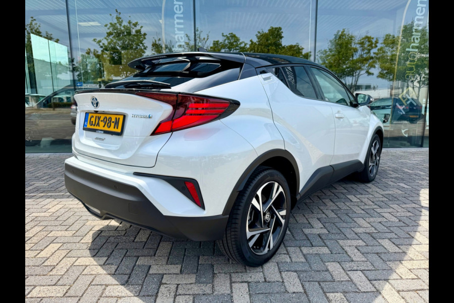 Toyota C-HR 1.8 Hybrid Style 122pk Bi-Tone, CarPlay, Camera, Stoel-stuurverw,