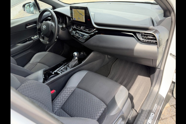 Toyota C-HR 1.8 Hybrid Style 122pk Bi-Tone, CarPlay, Camera, Stoel-stuurverw,