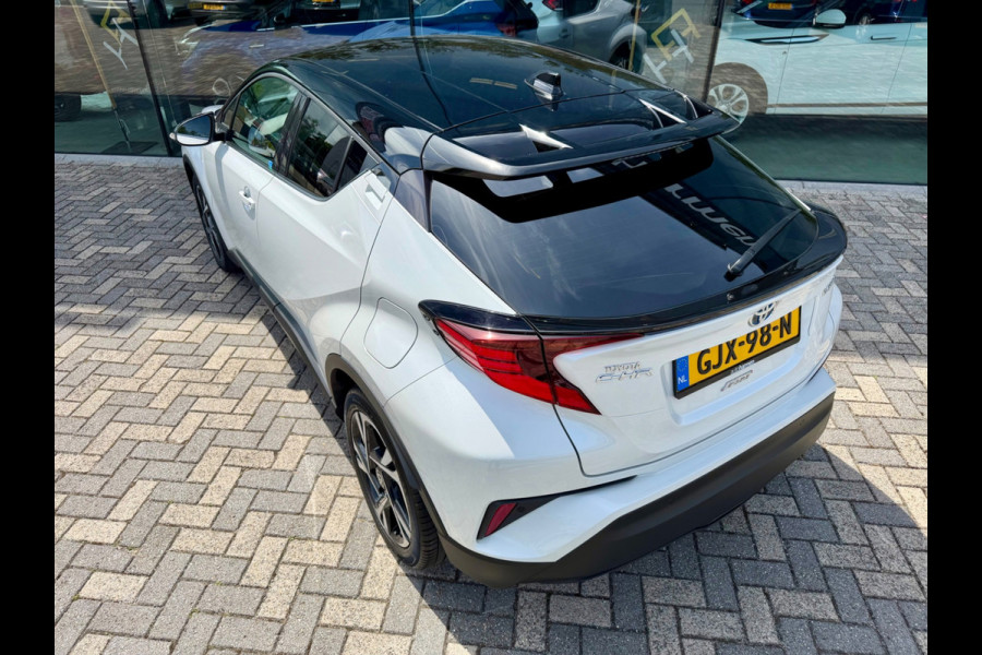Toyota C-HR 1.8 Hybrid Style 122pk Bi-Tone, CarPlay, Camera, Stoel-stuurverw,