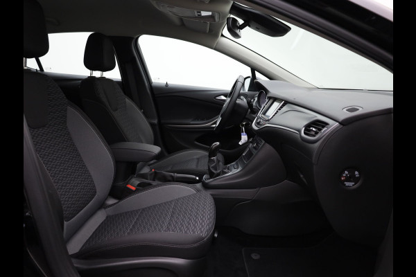 Opel Astra 1.2 Business Edition | Camera | AGR Stoel | Climate Control | Navi | Prijs Rijklaar!!