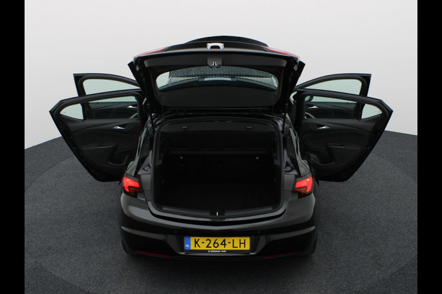 Opel Astra 1.2 Business Edition | Camera | AGR Stoel | Climate Control | Navi | Prijs Rijklaar!!