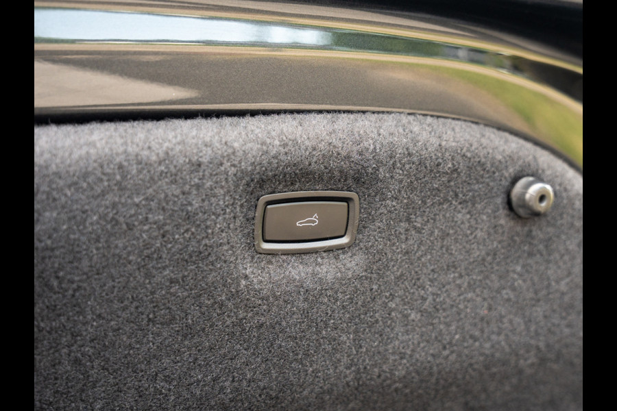 Porsche Taycan 4S Performance Boost 93 kWh | PANORAMA | SPORTDESIGN | 21" | BOSE