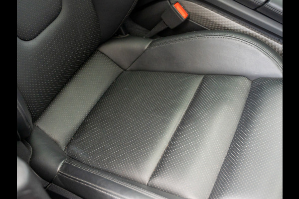 Porsche Taycan 4S Performance Boost 93 kWh | PANORAMA | SPORTDESIGN | 21" | BOSE