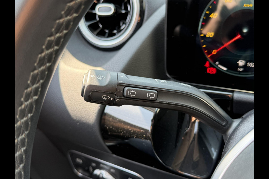 Mercedes-Benz GLA 250 e Business Solution Luxury Limited 18"/Trekhaak/Stoelverwarming/Sfeerverlichting/Camera/PDC v+a/Apple Carplay & Android Auto