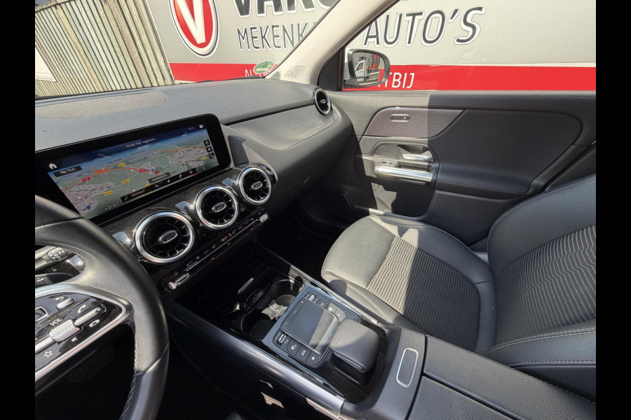 Mercedes-Benz GLA 250 e Business Solution Luxury Limited 18"/Trekhaak/Stoelverwarming/Sfeerverlichting/Camera/PDC v+a/Apple Carplay & Android Auto