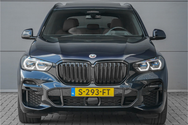 BMW X5 xDrive45e M-Sport Pano Laser LED ACC Trekhaak Memory 360°