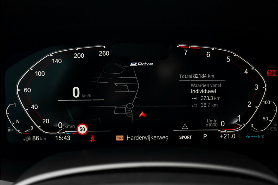BMW X5 xDrive45e M-Sport Pano Laser LED ACC Trekhaak Memory 360°