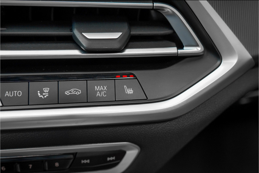 BMW X5 xDrive45e M-Sport Pano Laser LED ACC Trekhaak Memory 360°
