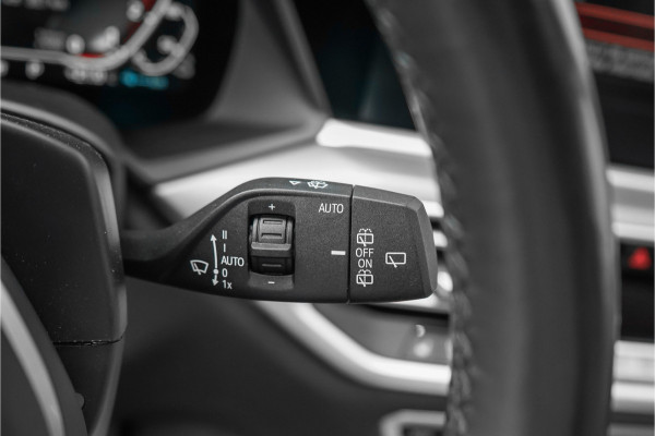 BMW X5 xDrive45e M-Sport Pano Laser LED ACC Trekhaak Memory 360°