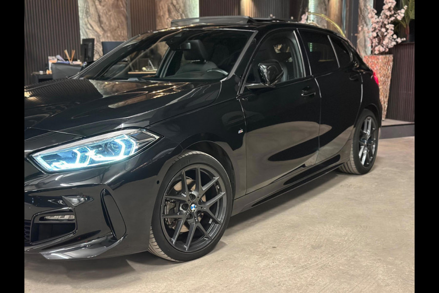 BMW 1-serie 118i M pakket|PANO|SFEERVERLICHTING|BOMVOL!