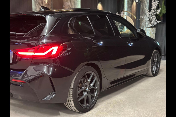 BMW 1-serie 118i M pakket|PANO|SFEERVERLICHTING|BOMVOL!
