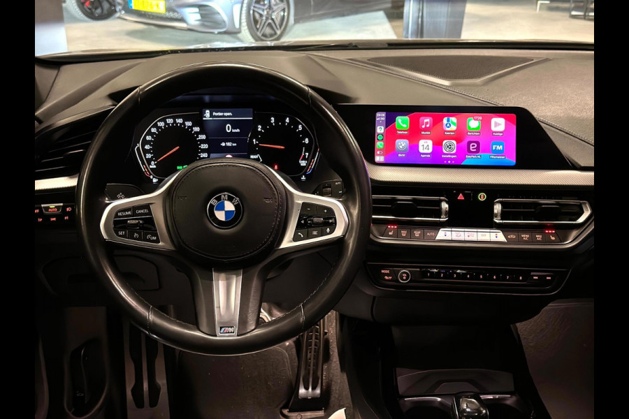 BMW 1-serie 118i M pakket|PANO|SFEERVERLICHTING|BOMVOL!