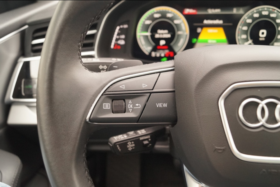 Audi Q8 55 TFSI Quattro Hybrid ProLine S-Line -PANO-LEER-