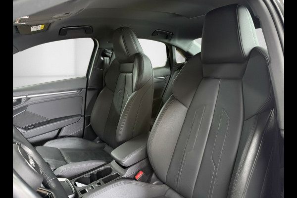 Audi A3 Limousine 30 TFSI Business edition | Carplay | Virtual cockpit |