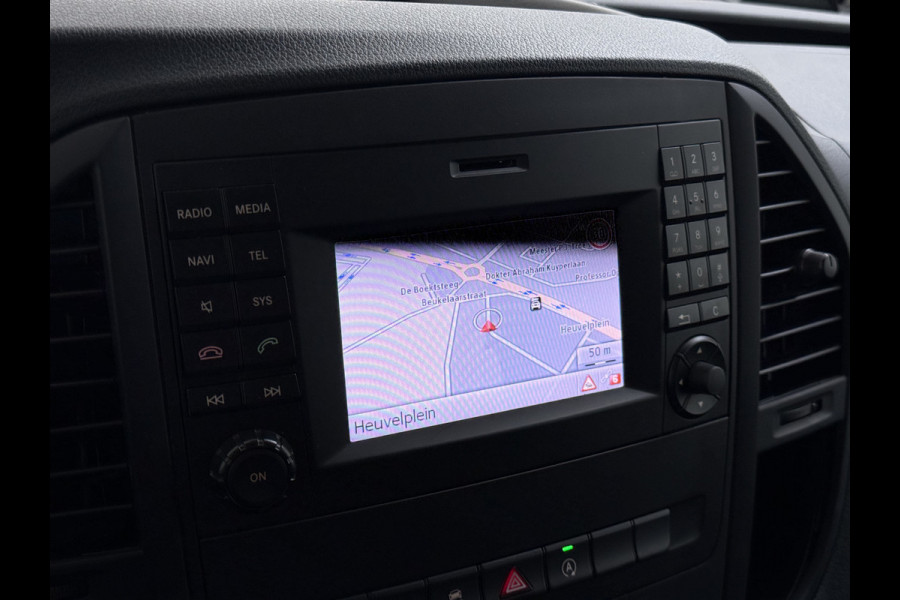 Mercedes-Benz Vito 114CDI Automaat Lang 2X Schuifdeur Trekhaak Imperiaal Navi Camera Cruise Control Airco Bluetooth Pdc Euro 6 Betonplex Vloer Wandbetimmering 1e Eigenaar Origineel Nederlandse Auto