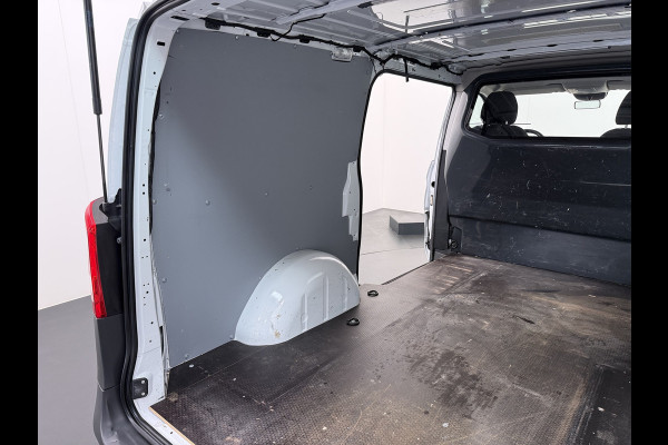 Mercedes-Benz Vito 114CDI Automaat Lang 2X Schuifdeur Trekhaak Imperiaal Navi Camera Cruise Control Airco Bluetooth Pdc Euro 6 Betonplex Vloer Wandbetimmering 1e Eigenaar Origineel Nederlandse Auto