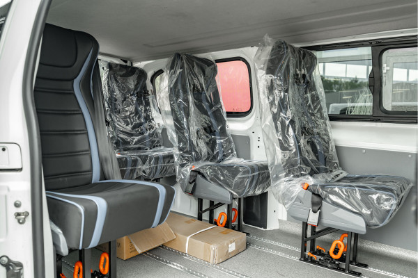 Fiat E-Scudo L3H1 SX 75 kWh | 9 persoons | of 6 met een rolstoel | rolstoelvloer | Groot accupakket 280km