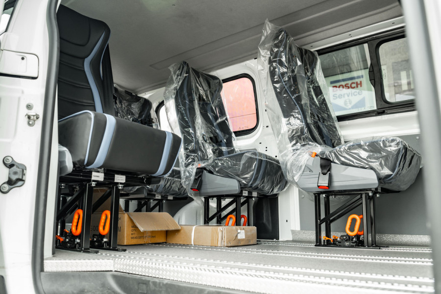 Fiat E-Scudo L3H1 SX 75 kWh | 9 persoons | of 6 met een rolstoel | rolstoelvloer | Groot accupakket 280km
