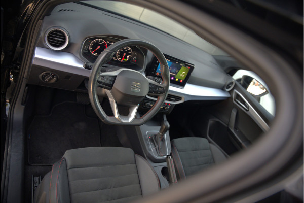 Seat Ibiza 1.5 TSI FR Business Intense Plus | Panoramadak | Stoelverwarming | Apple Carplay | Adaptive Cruise Control | Camera | Navigatie | Ambiance Verlichting | Parkeersensoren | DAB | Digitale Tellers | Dealer Onderhouden