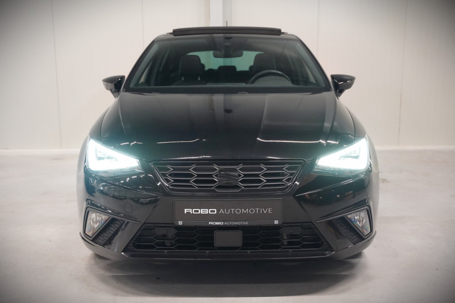 Seat Ibiza 1.5 TSI FR Business Intense Plus | Panoramadak | Stoelverwarming | Apple Carplay | Adaptive Cruise Control | Camera | Navigatie | Ambiance Verlichting | Parkeersensoren | DAB | Digitale Tellers | Dealer Onderhouden