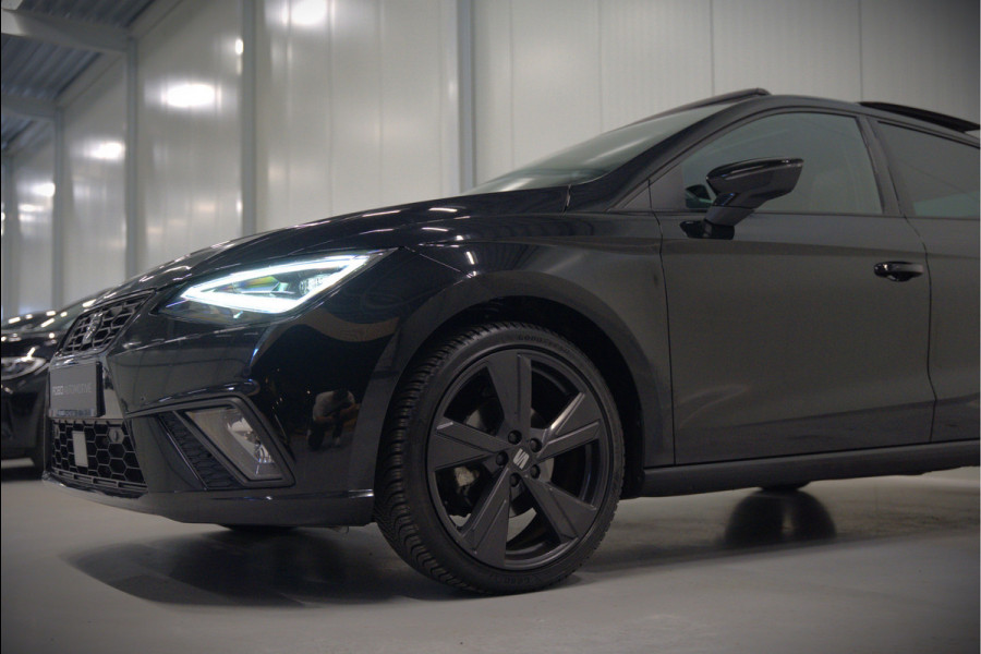 Seat Ibiza 1.5 TSI FR Business Intense Plus | Panoramadak | Stoelverwarming | Apple Carplay | Adaptive Cruise Control | Camera | Navigatie | Ambiance Verlichting | Parkeersensoren | DAB | Digitale Tellers | Dealer Onderhouden