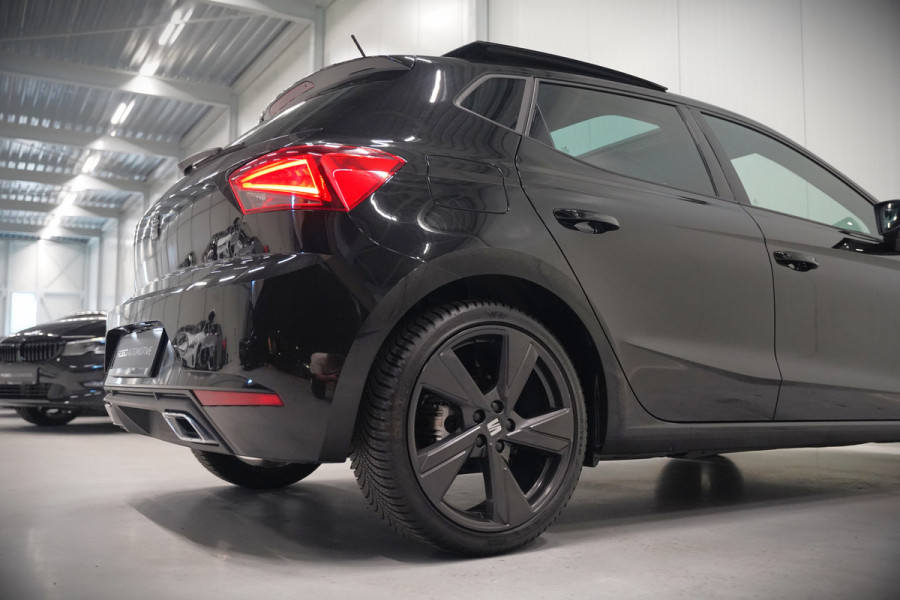 Seat Ibiza 1.5 TSI FR Business Intense Plus | Panoramadak | Stoelverwarming | Apple Carplay | Adaptive Cruise Control | Camera | Navigatie | Ambiance Verlichting | Parkeersensoren | DAB | Digitale Tellers | Dealer Onderhouden