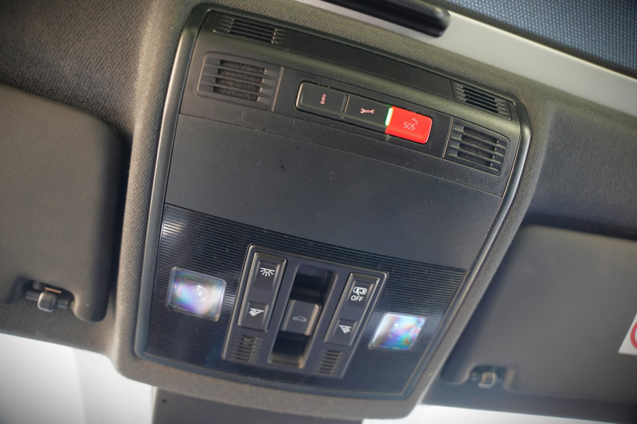 Seat Ibiza 1.5 TSI FR Business Intense Plus | Panoramadak | Stoelverwarming | Apple Carplay | Adaptive Cruise Control | Camera | Navigatie | Ambiance Verlichting | Parkeersensoren | DAB | Digitale Tellers | Dealer Onderhouden