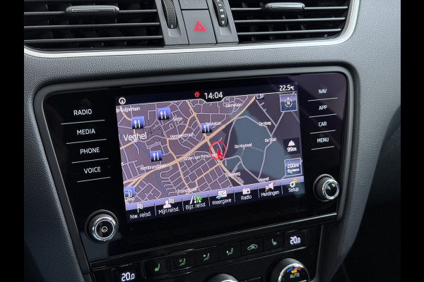 Škoda Octavia Combi 1.5TSI 150PK Automaat Stoelverwarming Apple Carplay Android Auto Navi Ecc Pdc Business Edition Isofix Cruise Control Led Lmv Bluetooth 1e Eigenaar Dealeronderhouden Origineel Nederlandse Auto