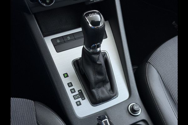 Škoda Octavia Combi 1.5TSI 150PK Automaat Stoelverwarming Apple Carplay Android Auto Navi Ecc Pdc Business Edition Isofix Cruise Control Led Lmv Bluetooth 1e Eigenaar Dealeronderhouden Origineel Nederlandse Auto