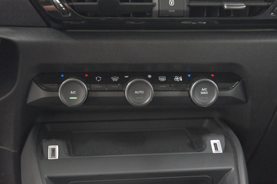 Citroën Ë-C4 Live 50 kWh | 11 KW lader | Apple Carplay | Parkeersensoren | LED