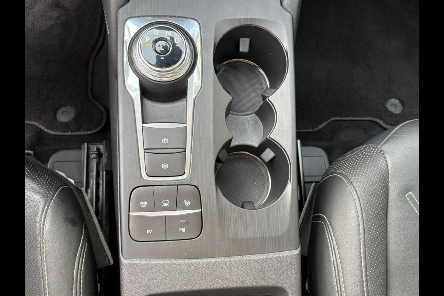Ford Kuga 2.5 PHEV Vignale Elektr.-Trekhaak/Pano-dak/Head-up/Winter-pack