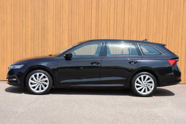 Škoda Octavia Combi 1.4 TSI iV PHEV Business Edition carplay