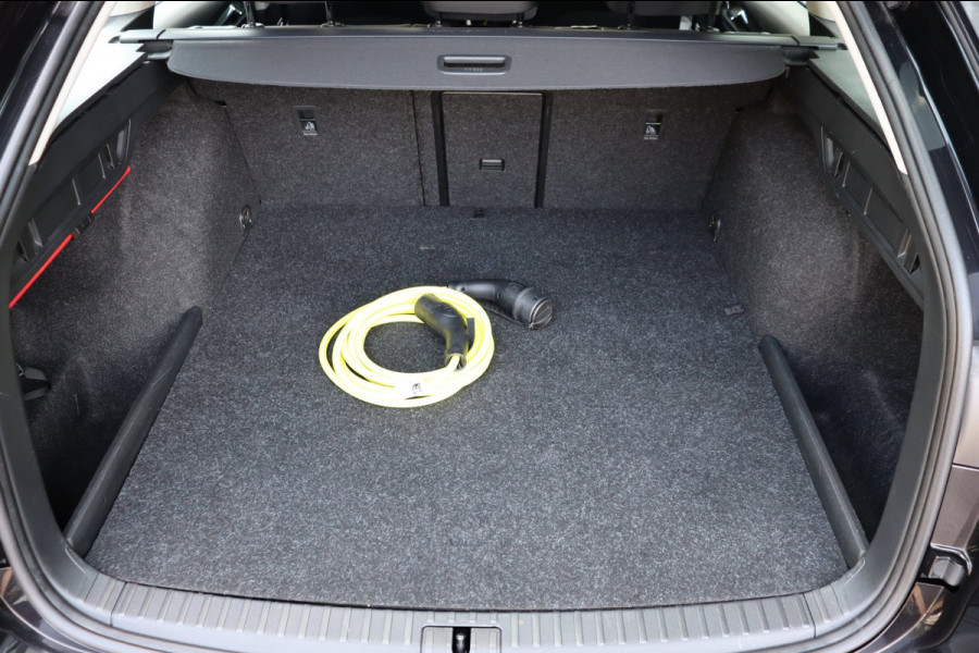 Škoda Octavia Combi 1.4 TSI iV PHEV Business Edition carplay