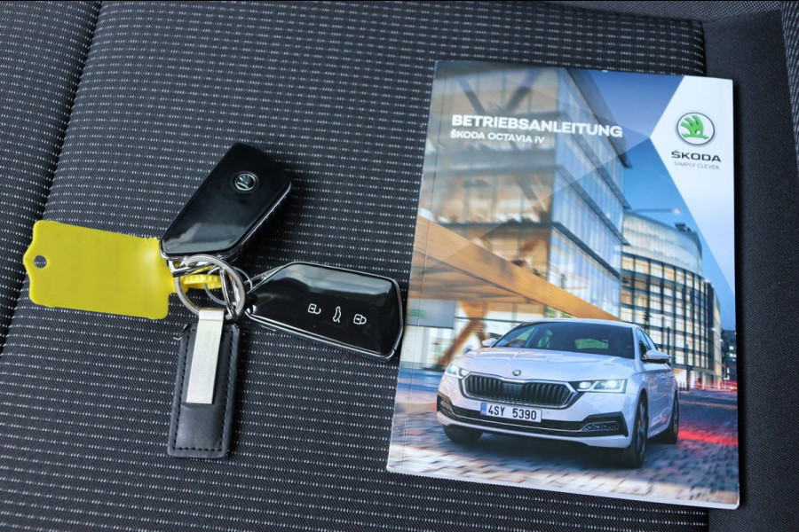 Škoda Octavia Combi 1.4 TSI iV PHEV Business Edition carplay