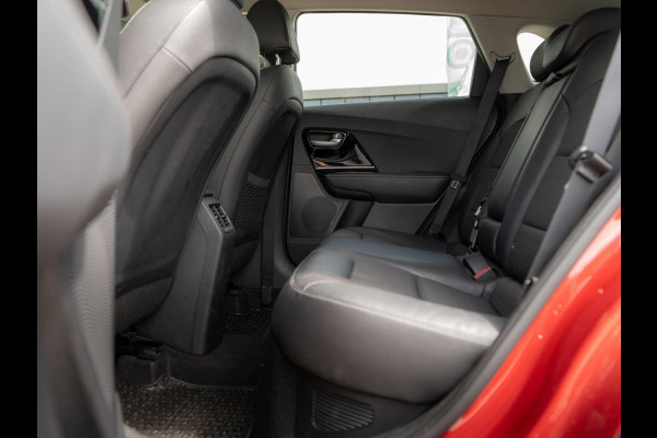 Kia Niro 1.6 GDi Hybrid DynamicPlusLine | Stoel en stuurverwarming| Navigatie | Achteruitrijcamera | Trekhaak |